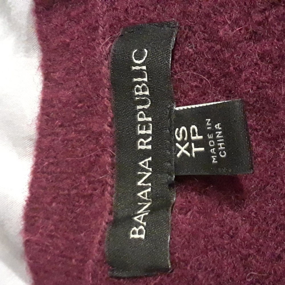 Size XS Banana Republic Maroon Burgundy V Neck Sweater Merino Wool Alpaca - Picture 14 of 16